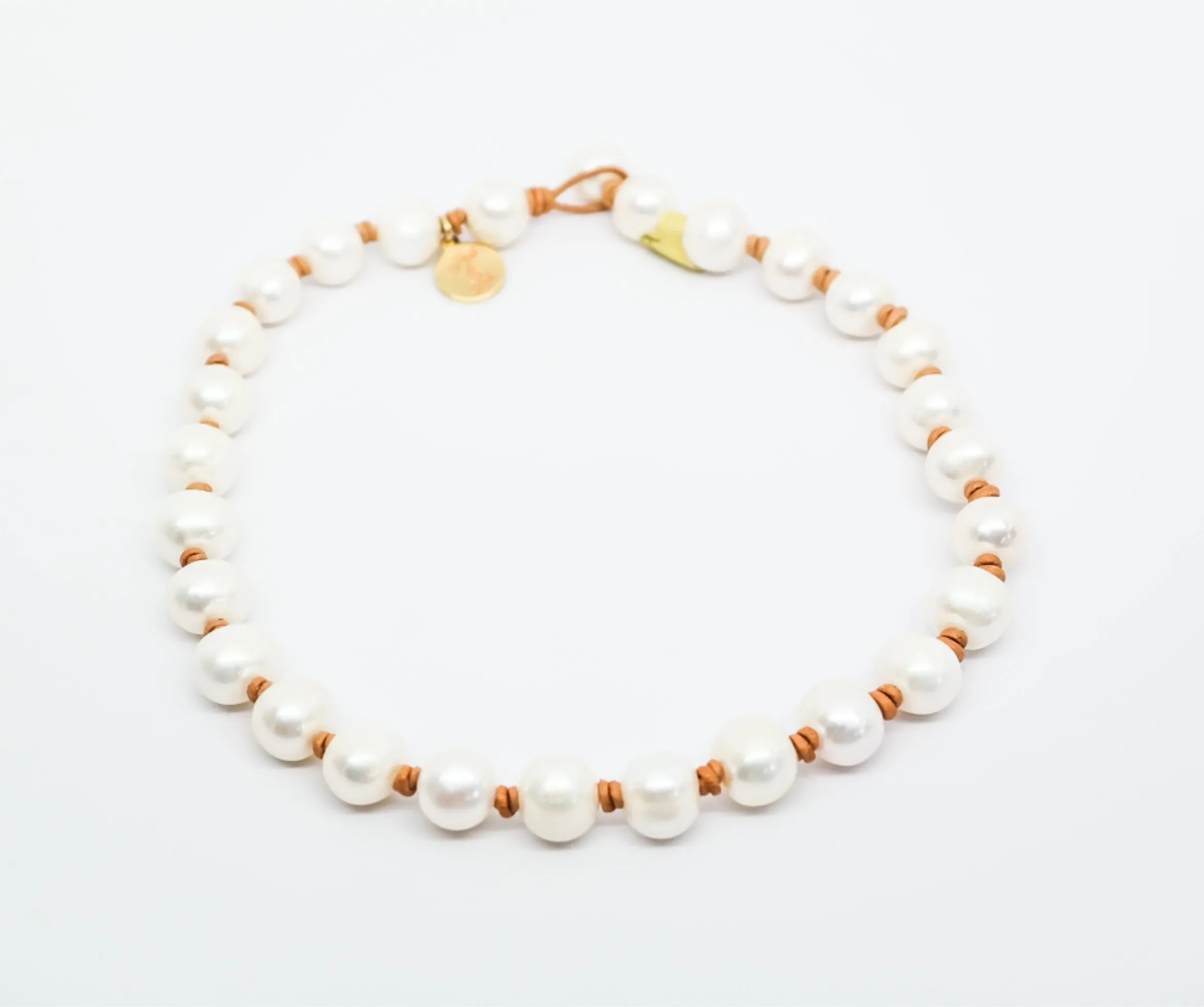 Large Round Pearls Choker | 17"