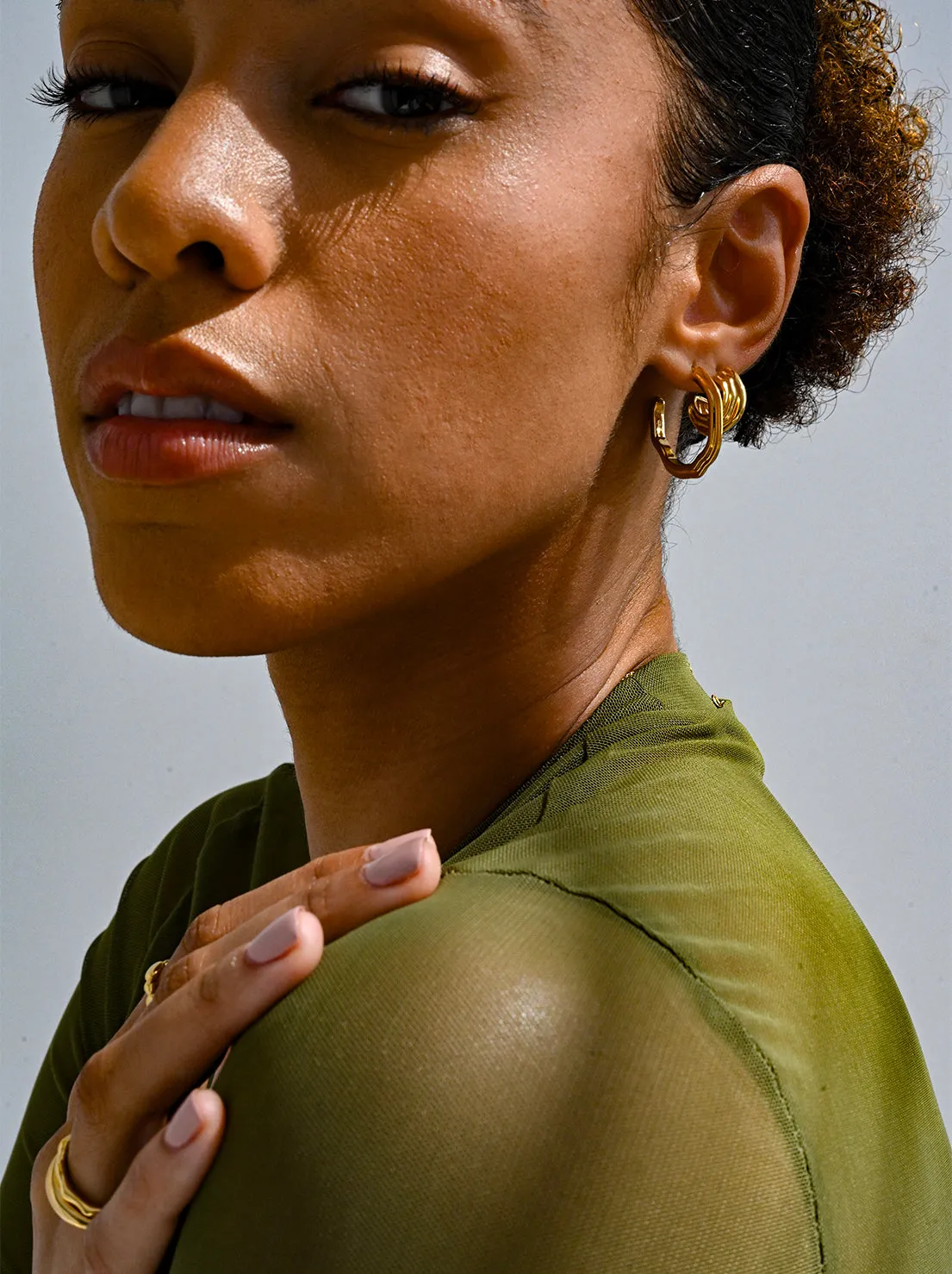 Linda Tahija - Contour Chubby Hoop Earrings - Gold Plated