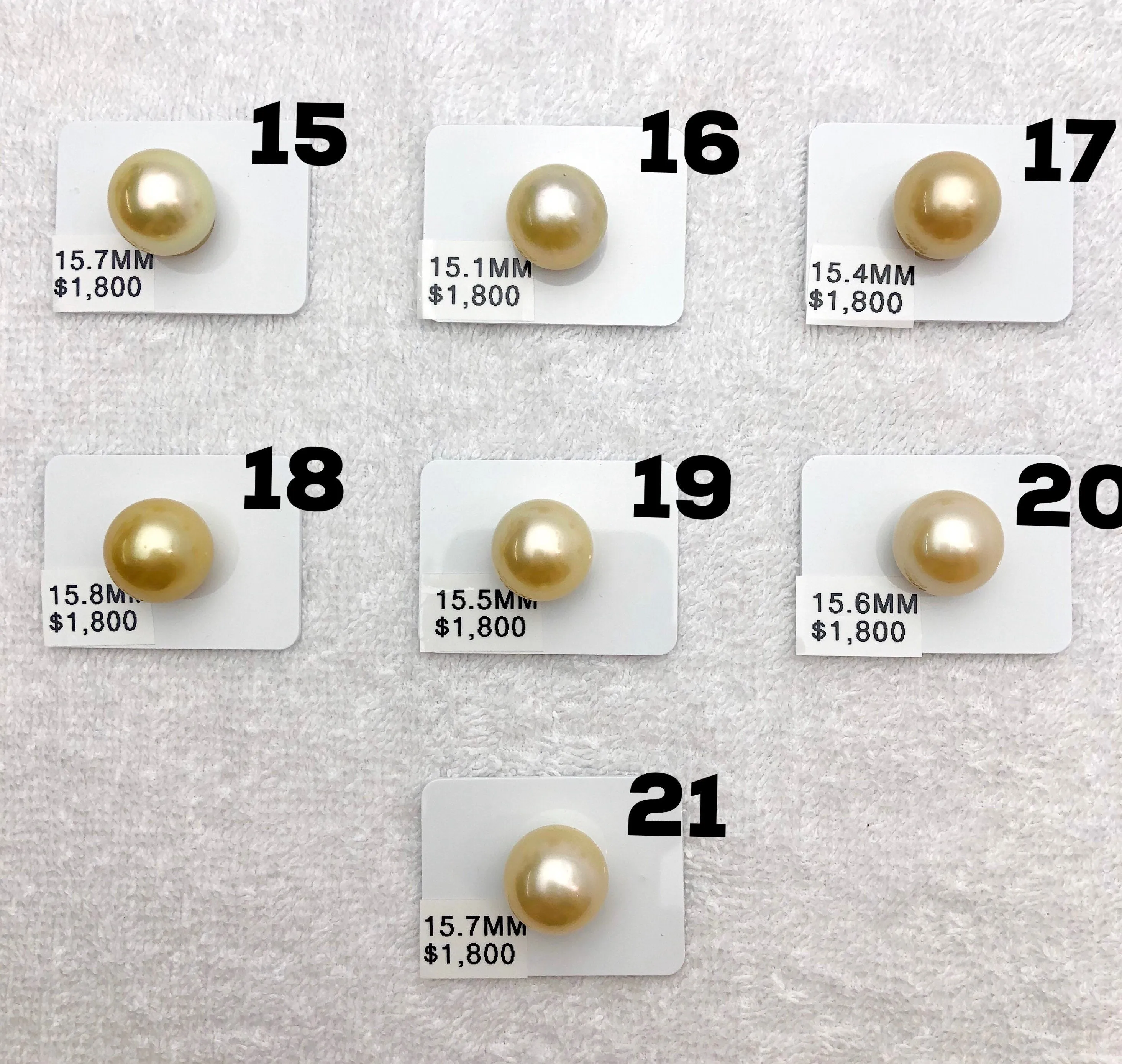 Loose Golden South Sea Pearls (933)