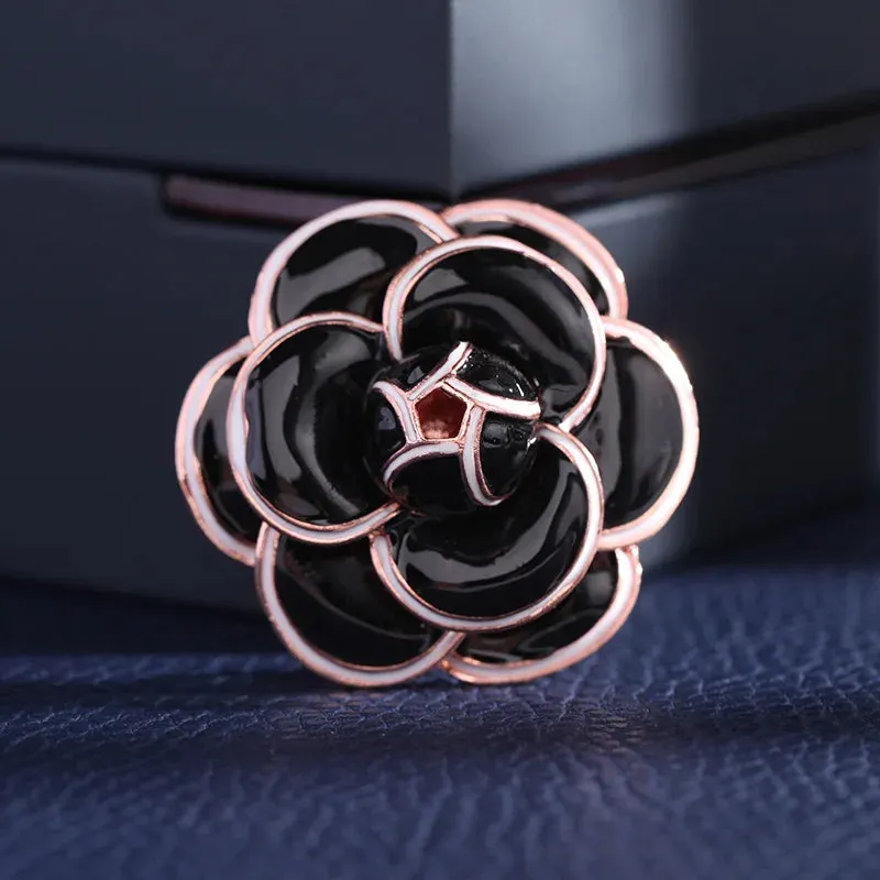 Luxury Small Fragrant Camellia Brooch Women High-end Pearl Flower Brooches for Lady Vintage Jewelry Trendy Coat Accessories Pin