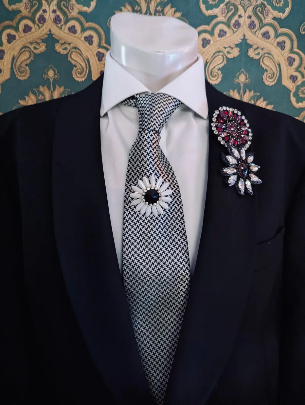 Men's Trio Flower Brooch Set