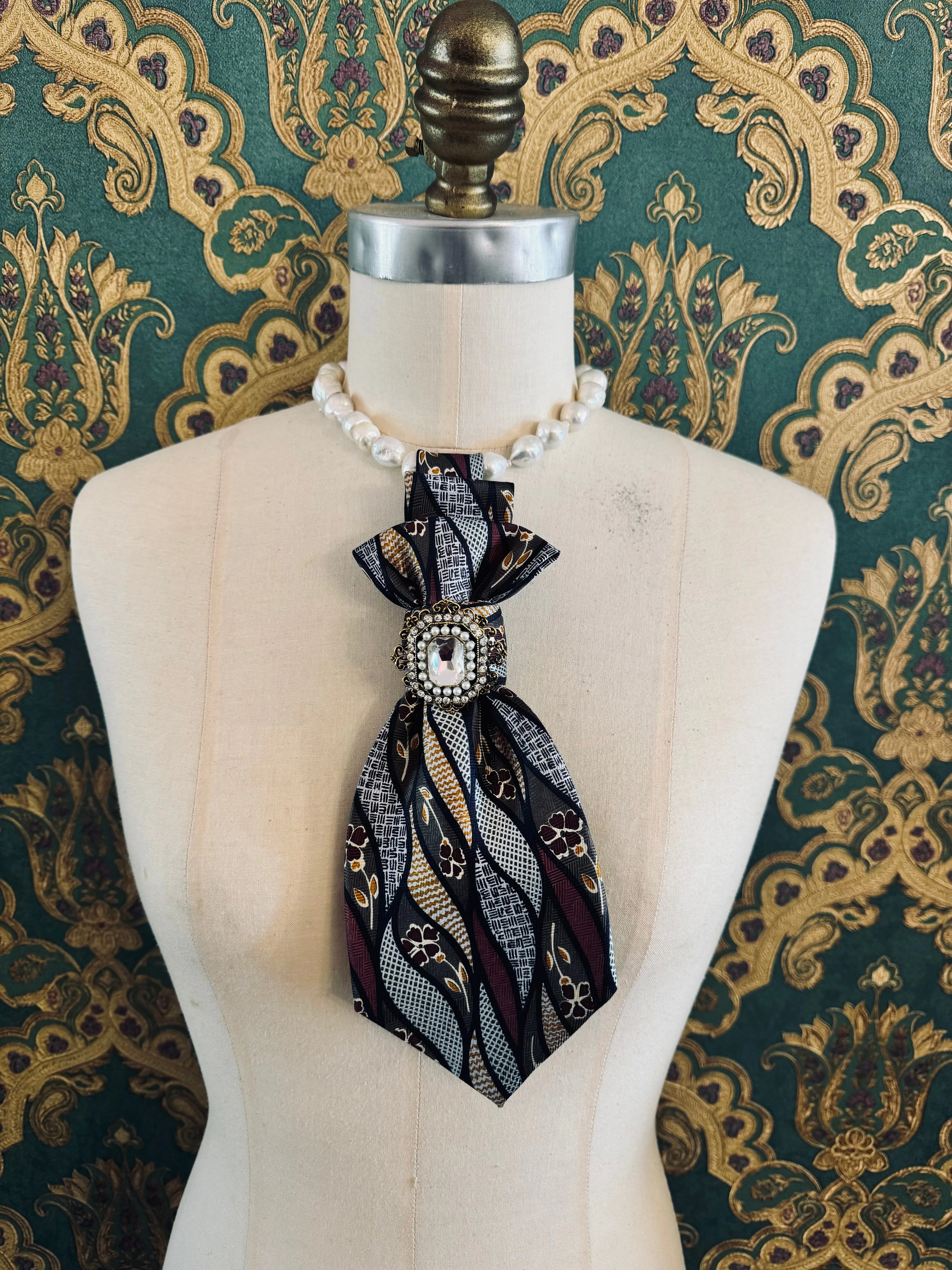 Montecristo Cravatta Tie Brooch