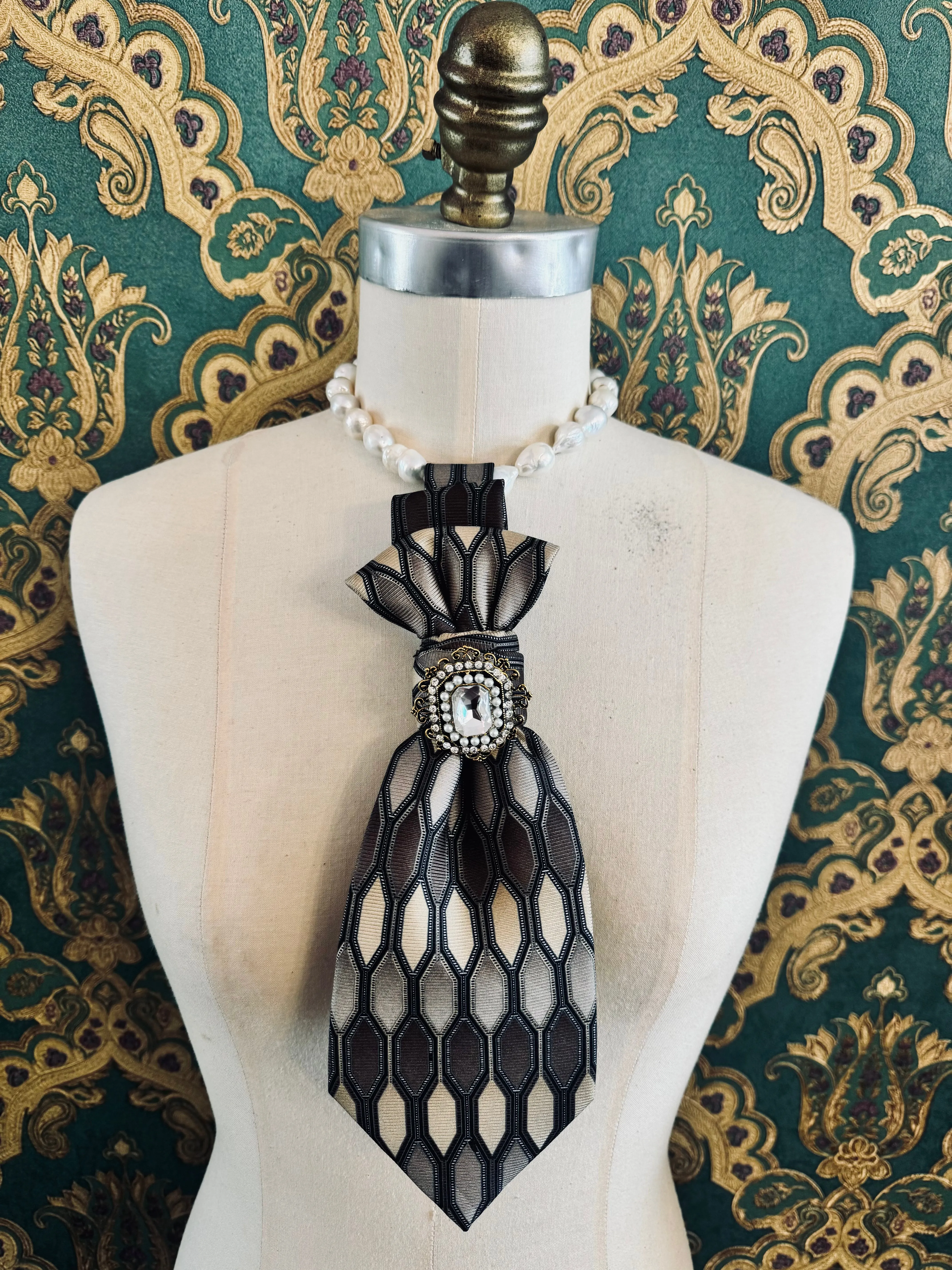 Montecristo Cravatta Tie Brooch