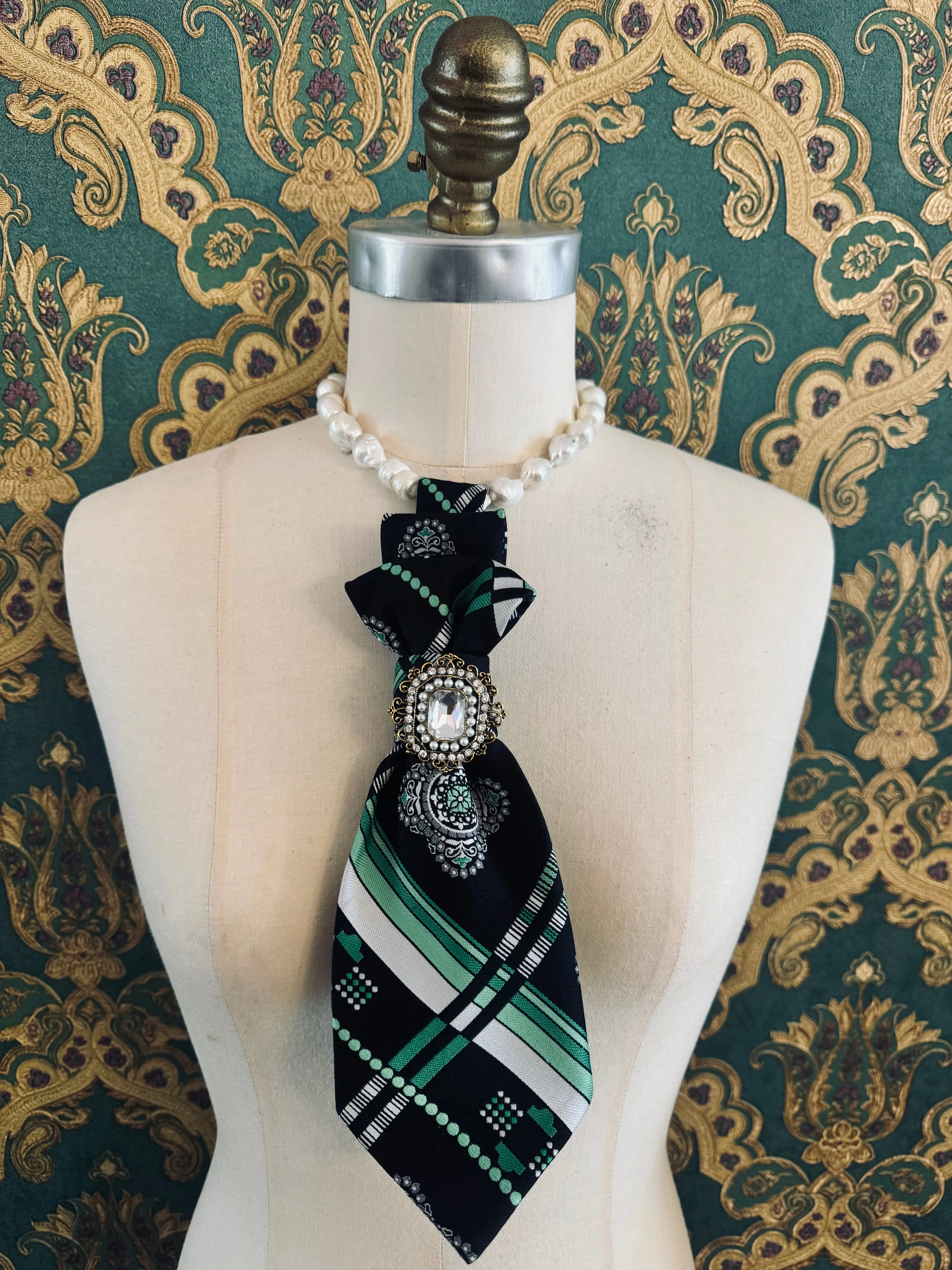 Montecristo Cravatta Tie Brooch
