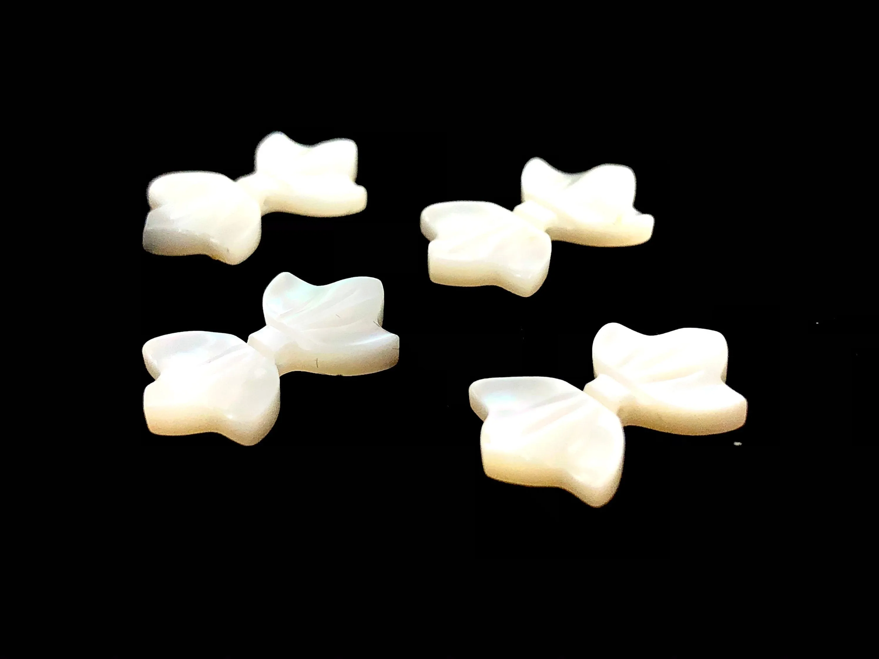 Mother Of Pearl Bow Sku#M132