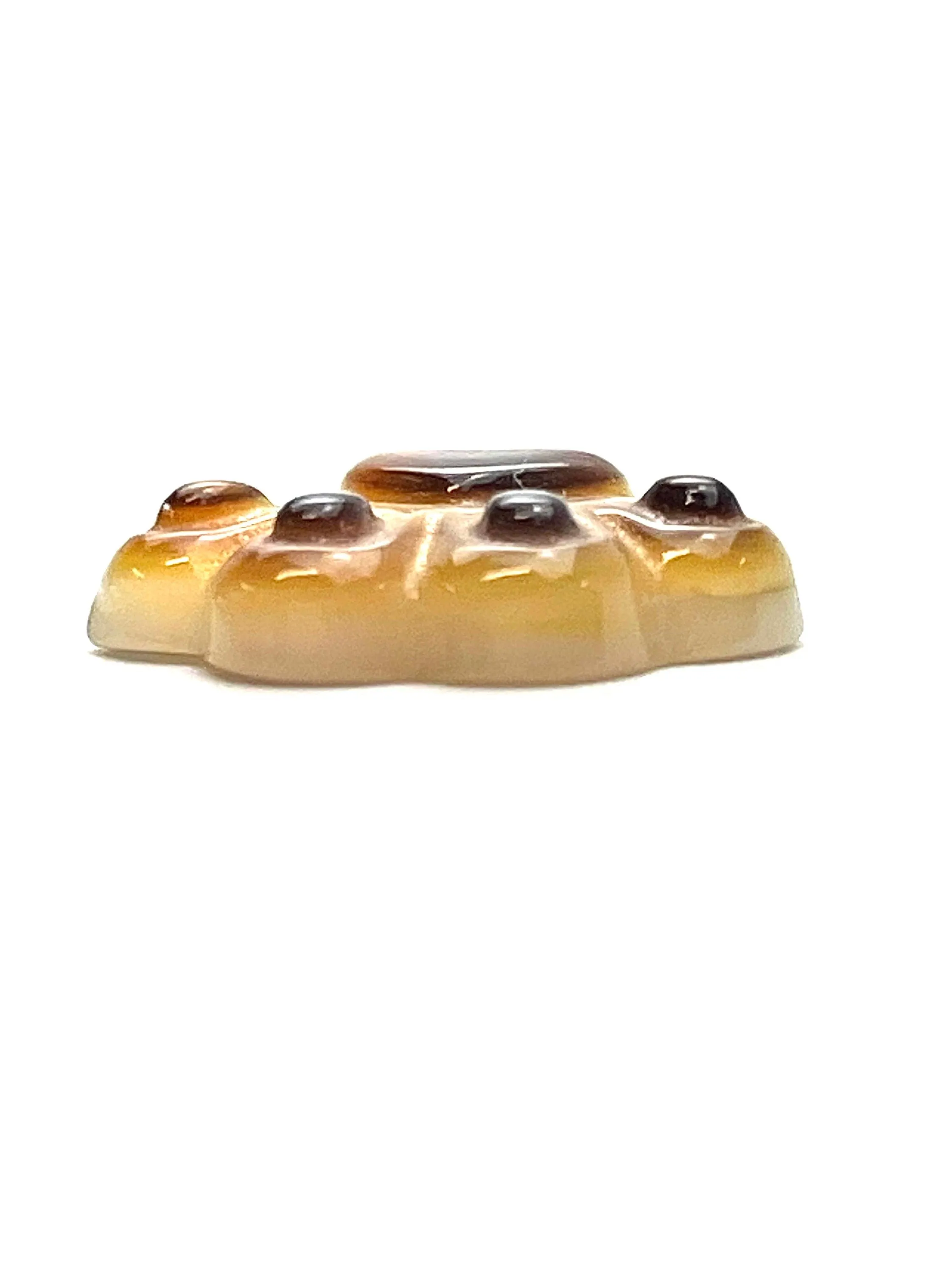 Mother of Pearl paw print
