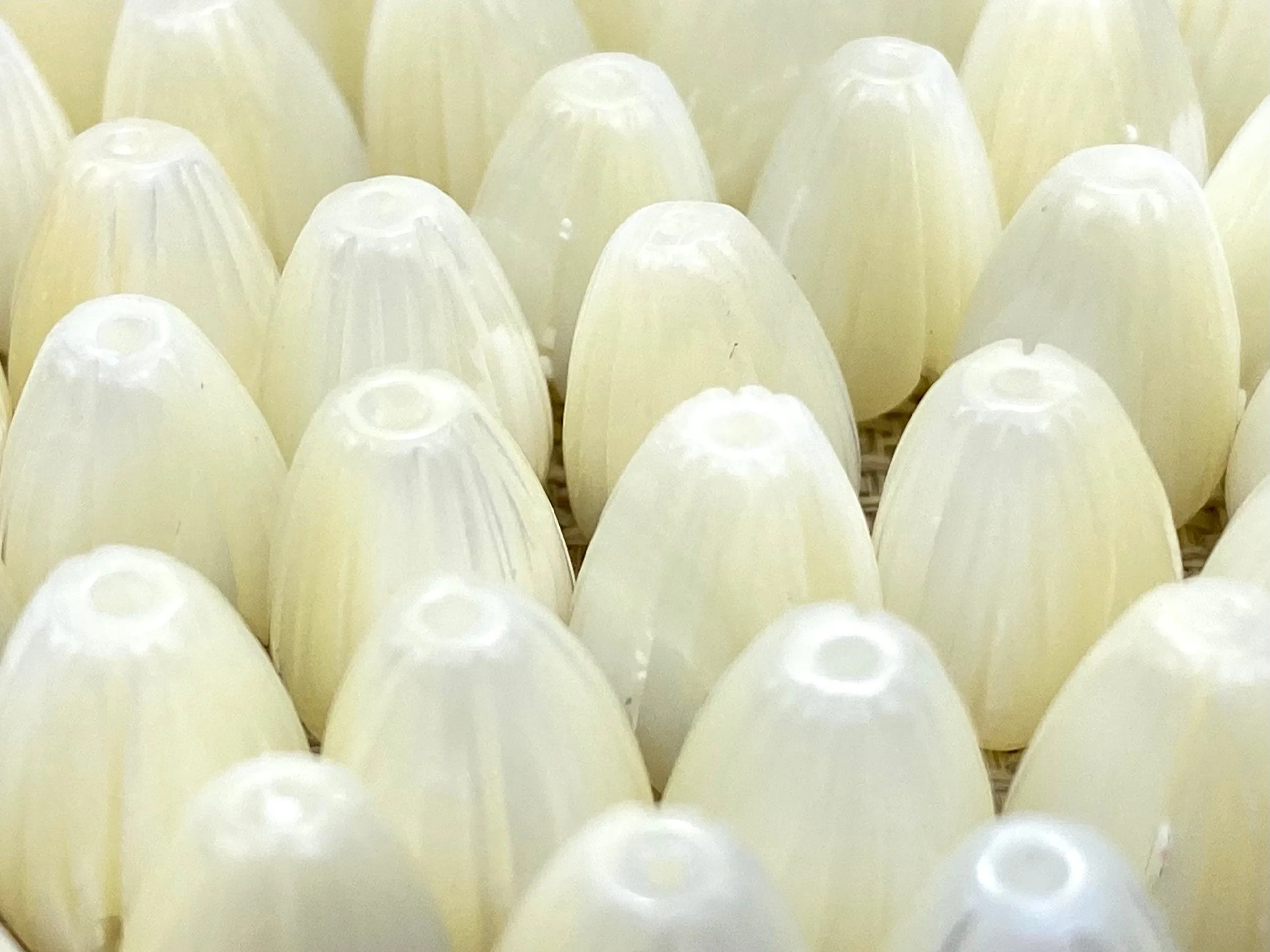 Mother Of Pearls Large White Pikake Beads