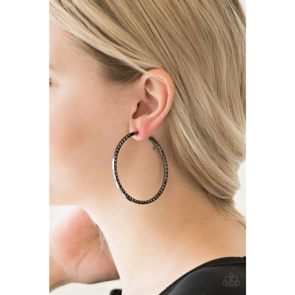 Paparazzi Dangerously Dynamic Black Earrings