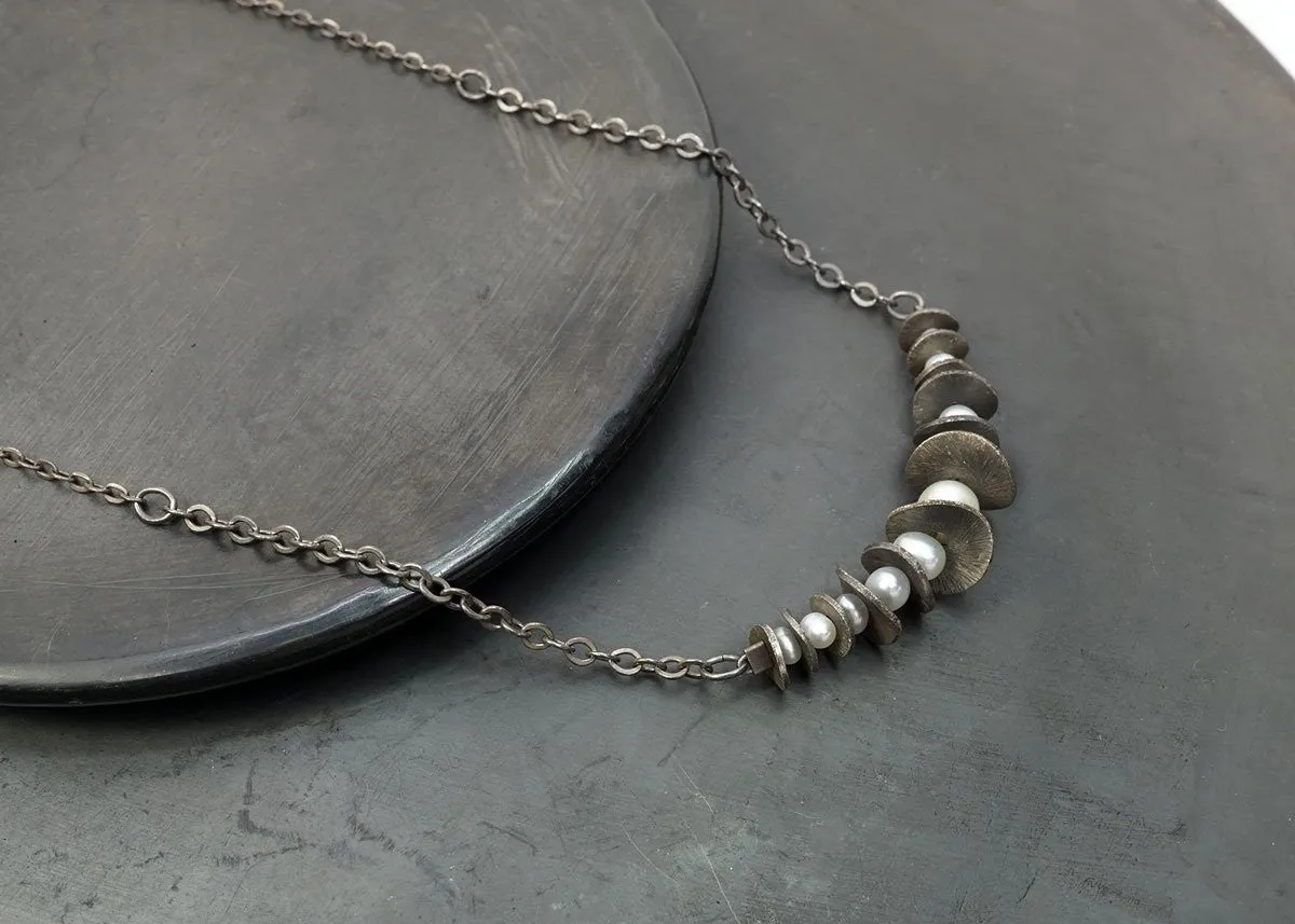 PEARL SILVER CUPS NECKLACE