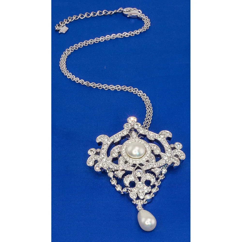 Queen Elizabeth II's Jubilee Pendant and Detachable Brooch