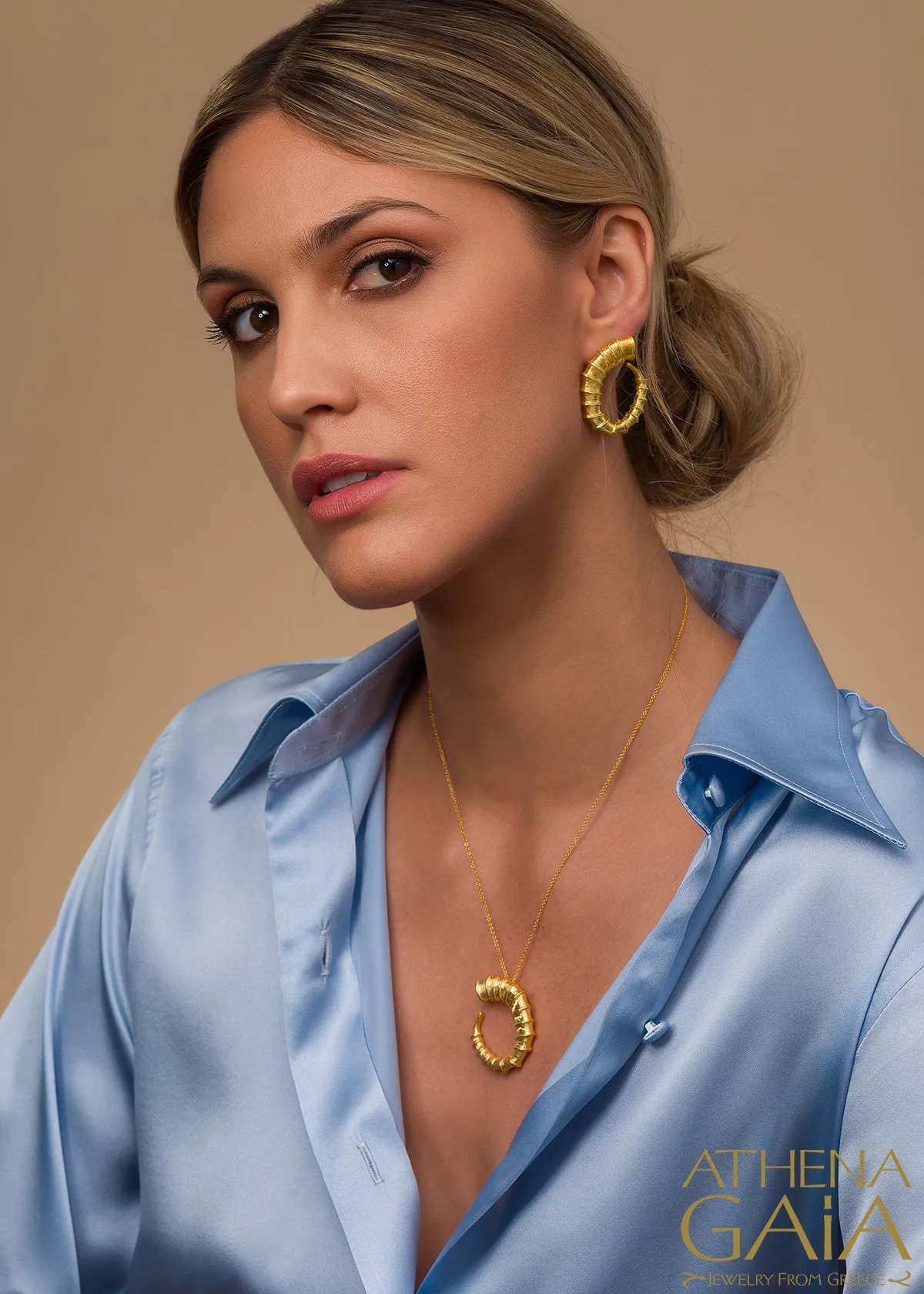 Ram Horn Pendant Necklace (Large)