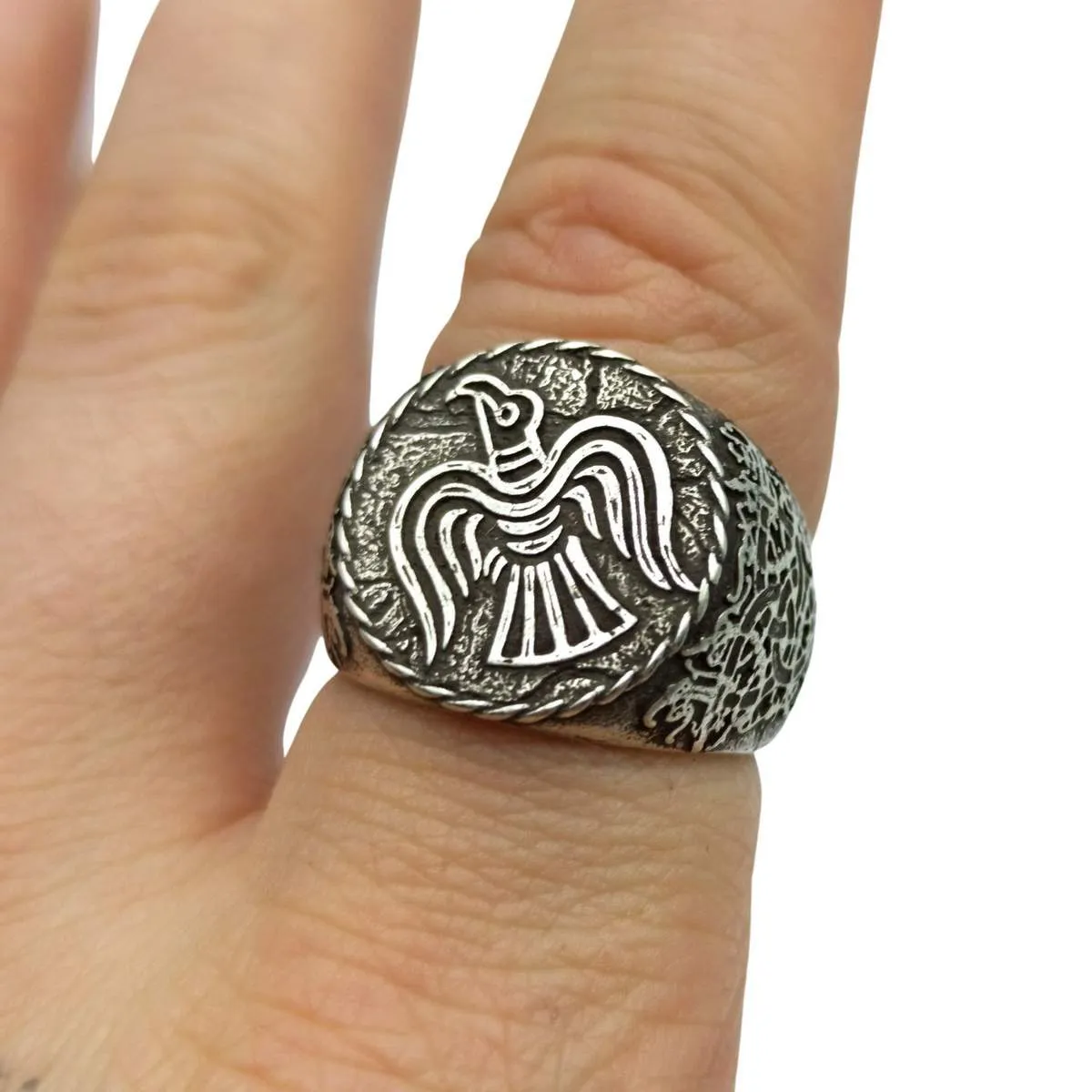 Raven banner bronze ring