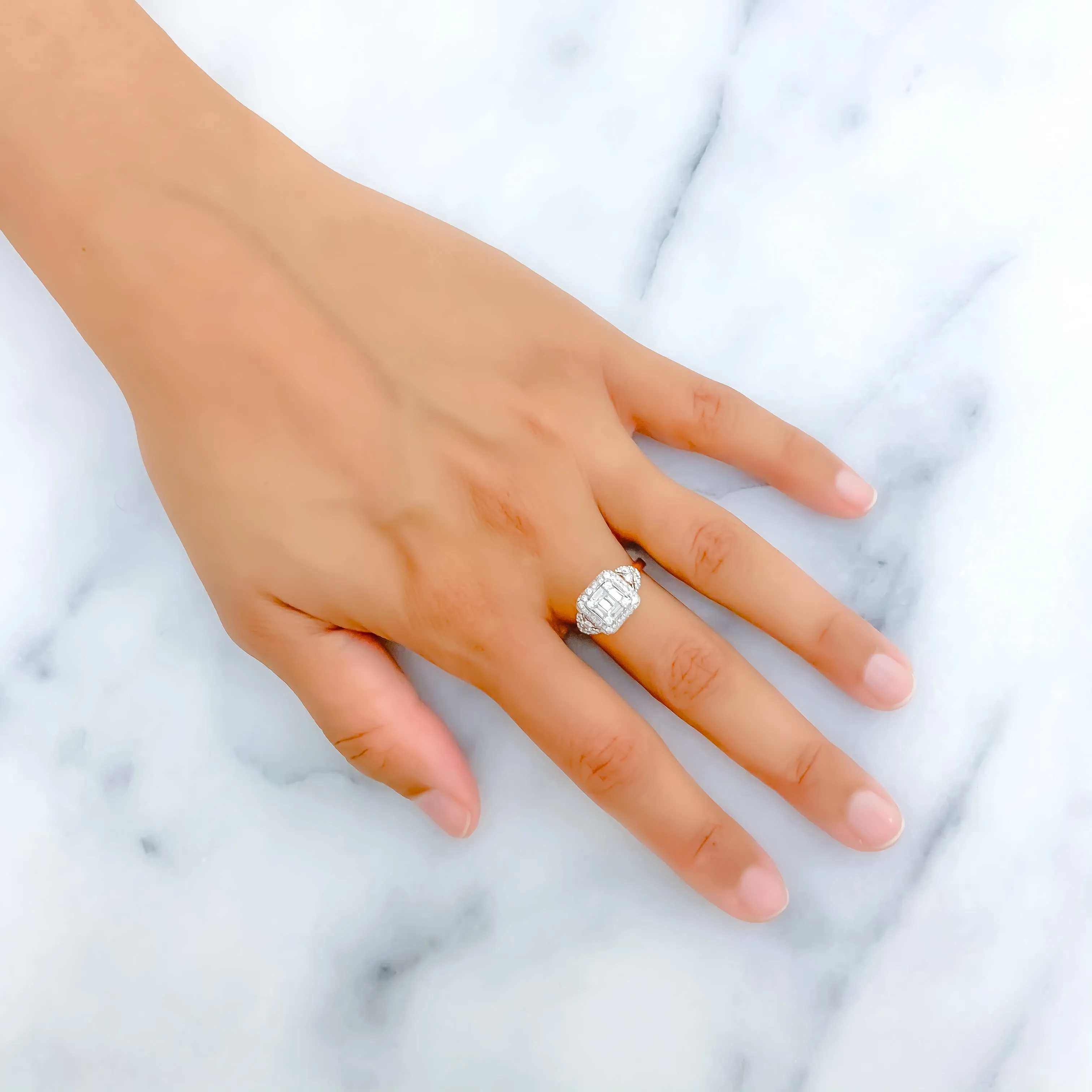 Shiny Attractive Geometric 18K Gold   Diamond Ring