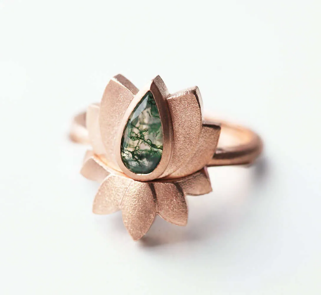 Trendolla 14K Gold Lotus Moss Agate Ring Set