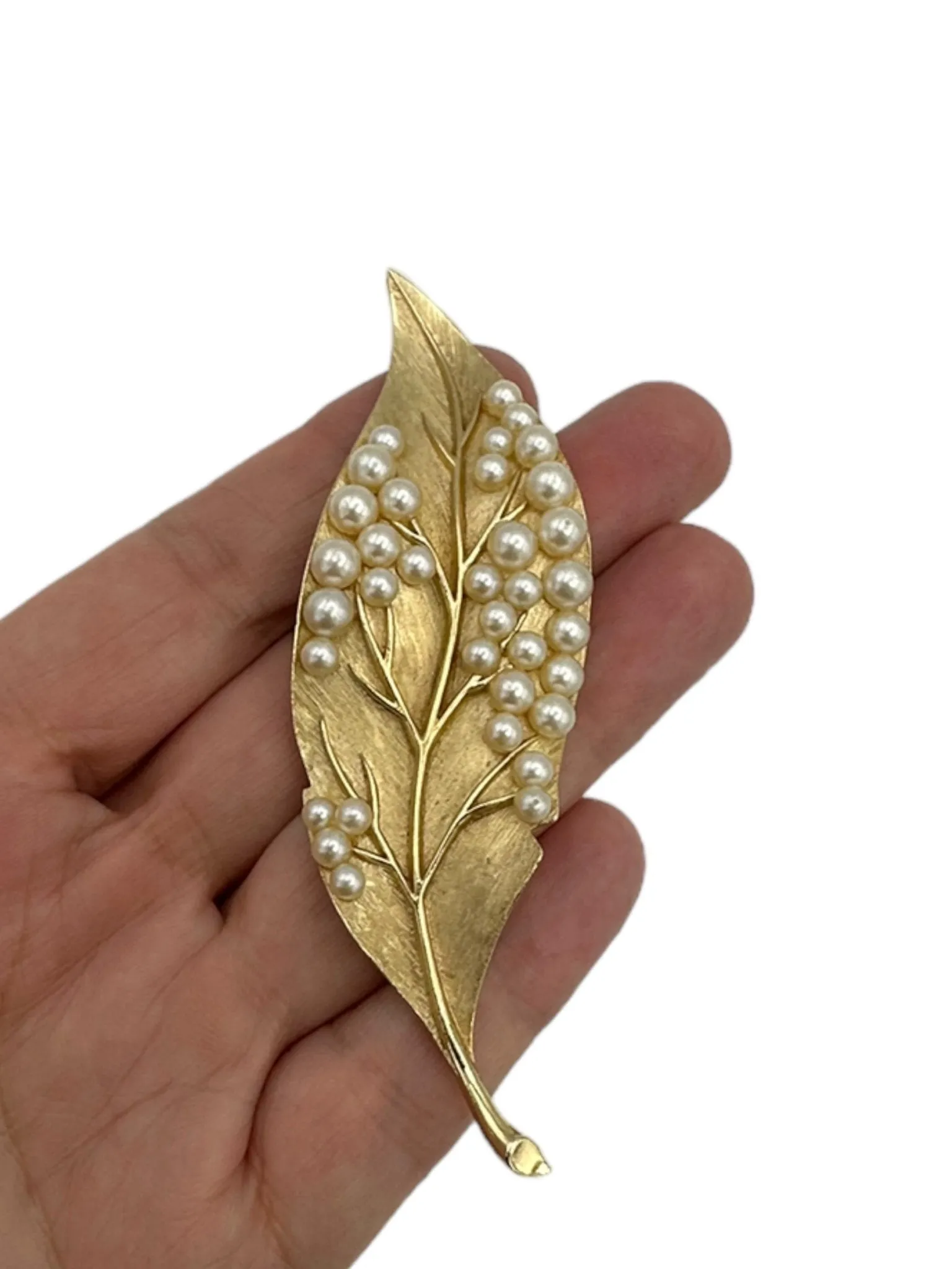 Trifari Gold Pearl Leaf Vintage Brooch