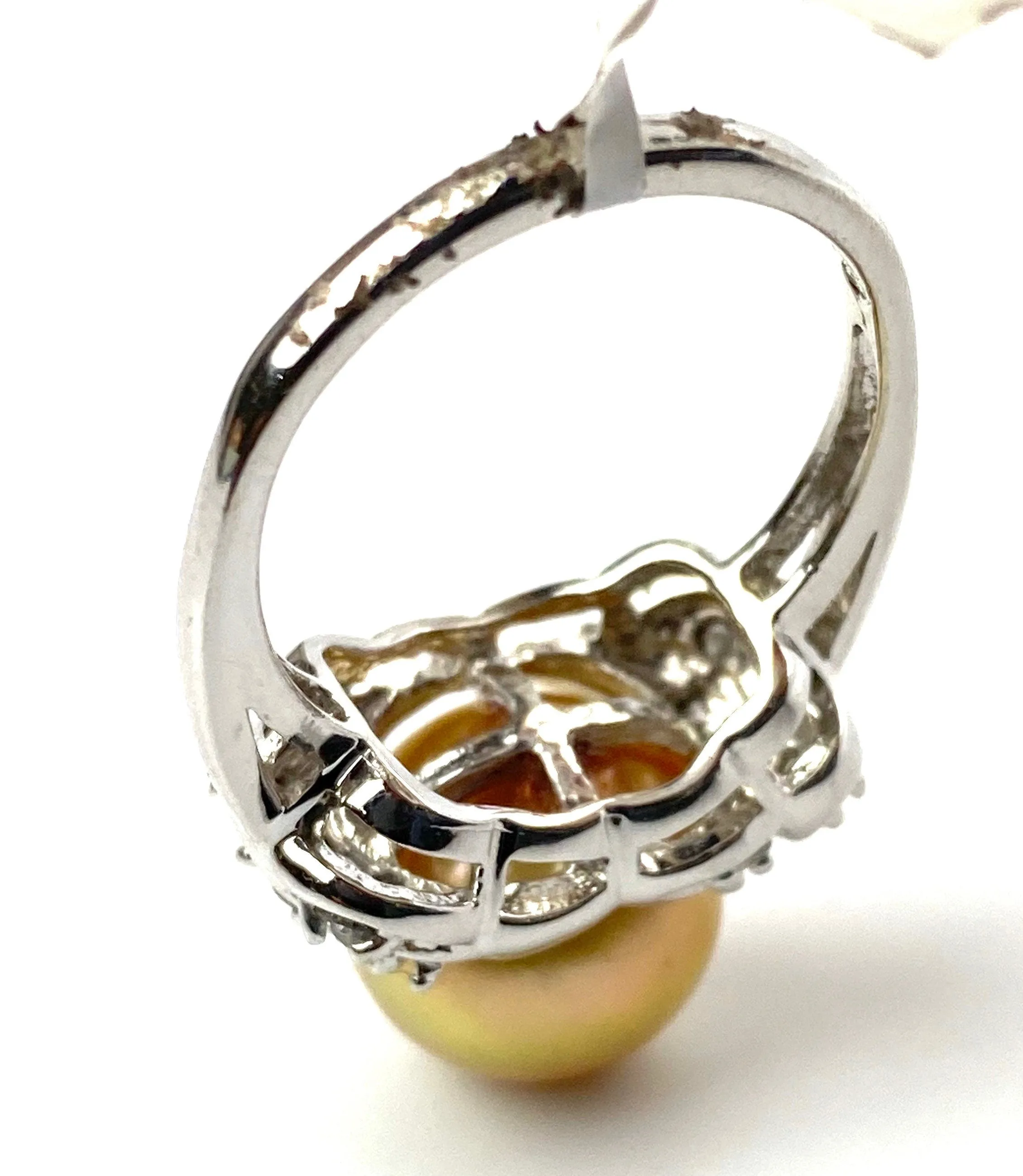 White gold south sea pearl ring