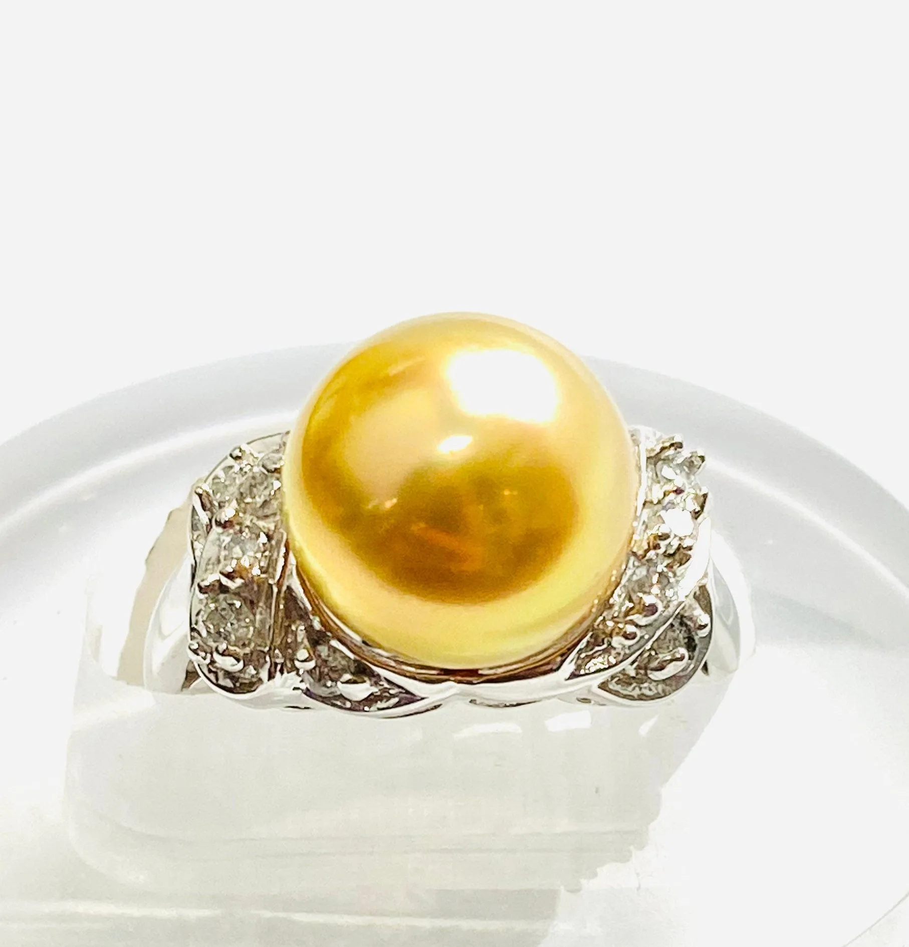 White gold south sea pearl ring