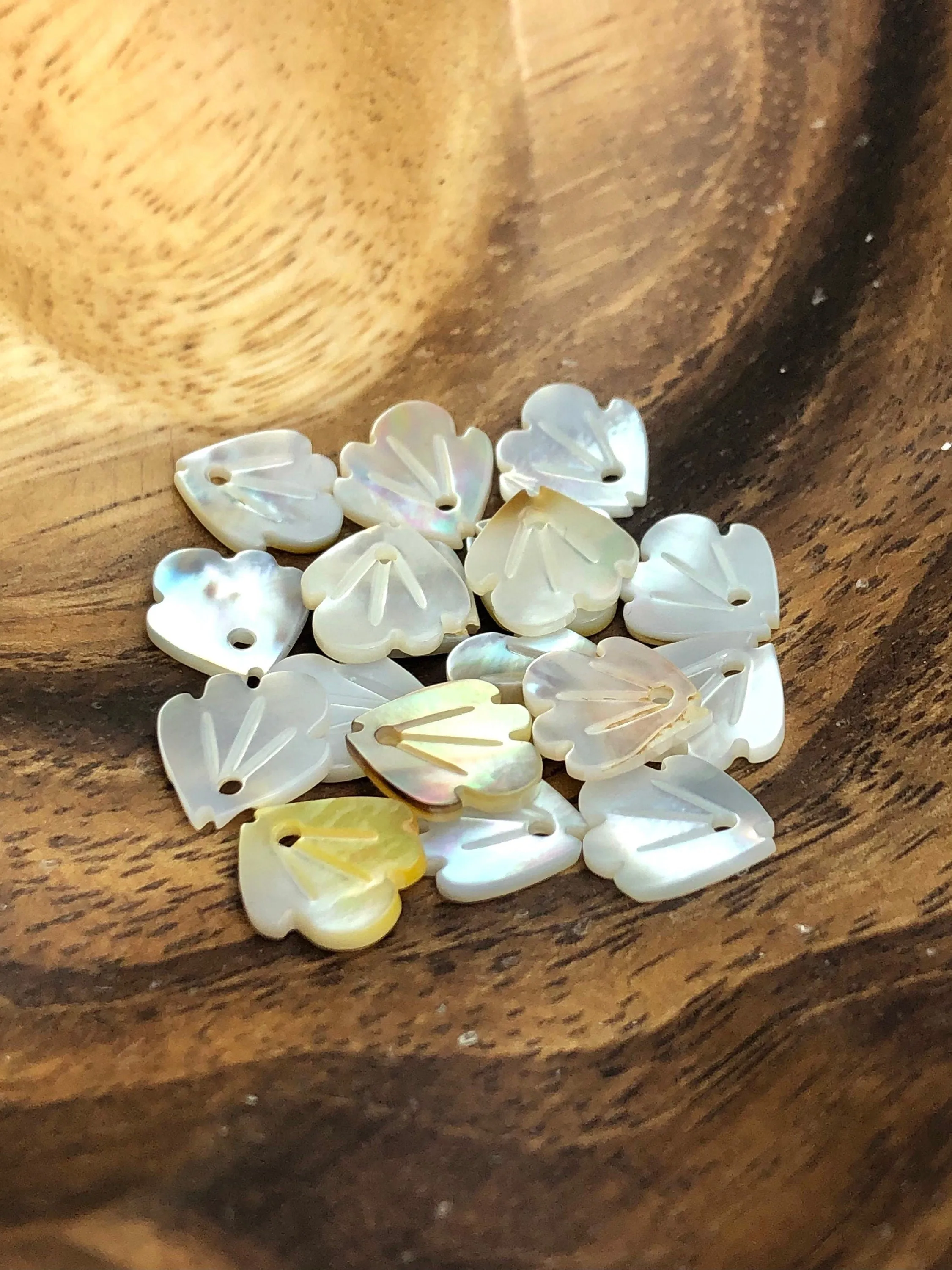 White South Sea Mother Of Pearl Beads Sku#M382
