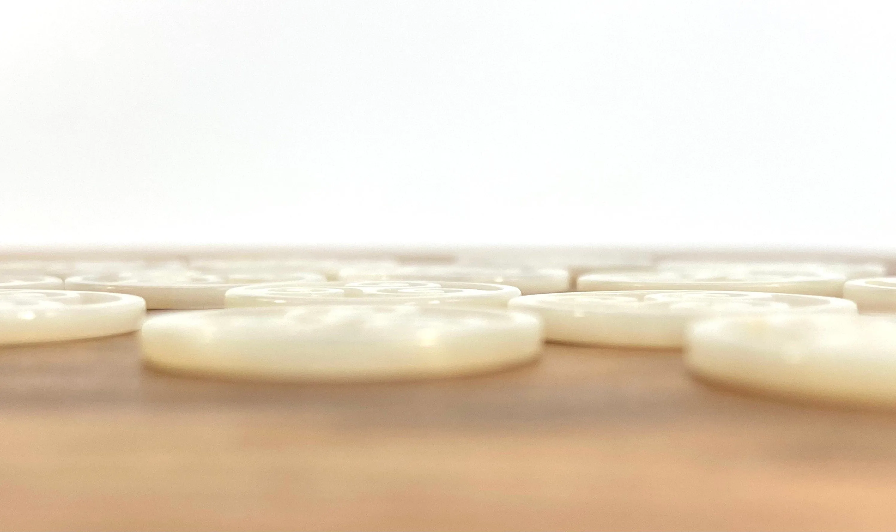 White South Sea Mother Of Pearl Beads, Sku#M528