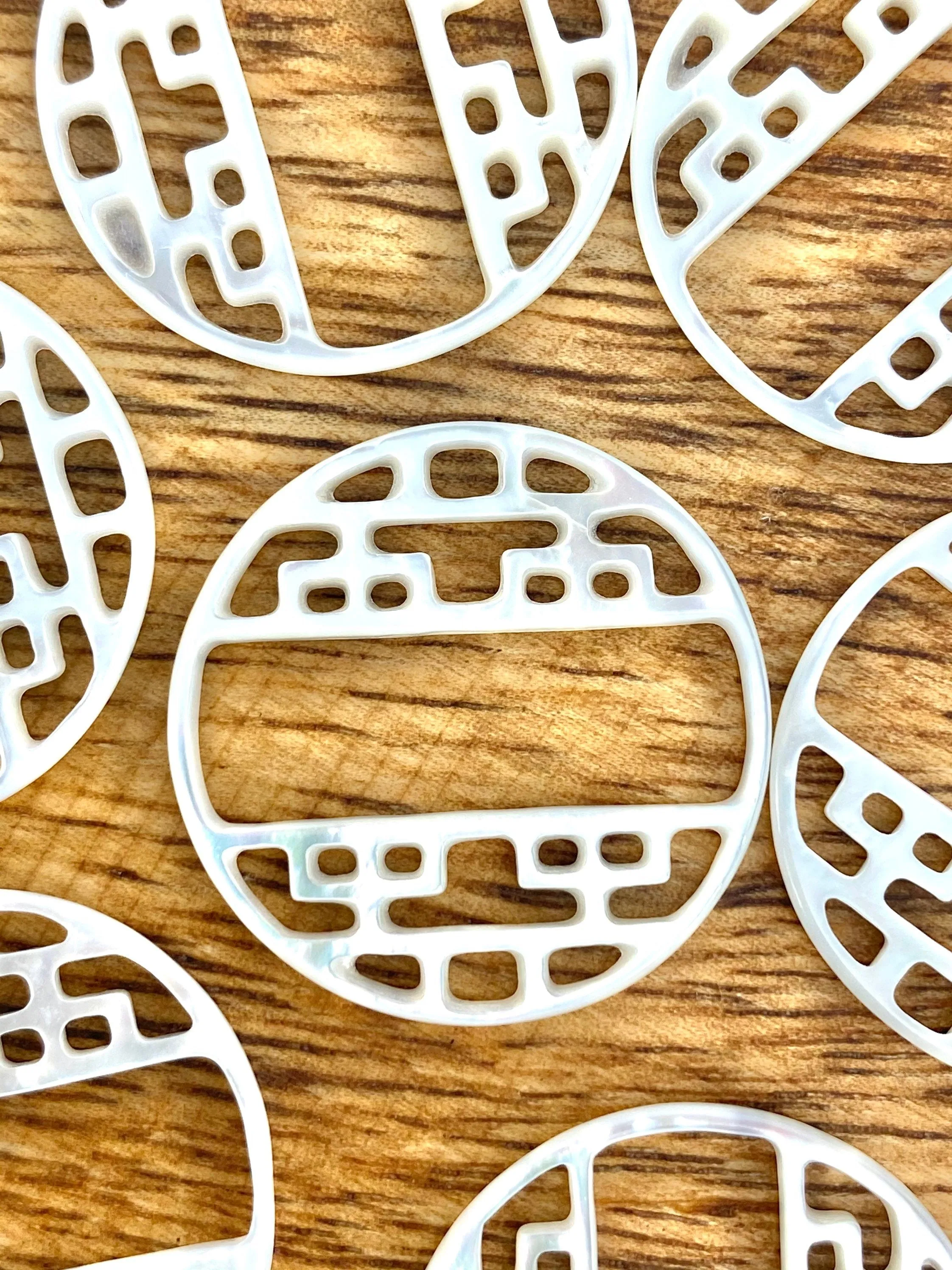 White South Sea Mother Of Pearl Beads, Sku#M553