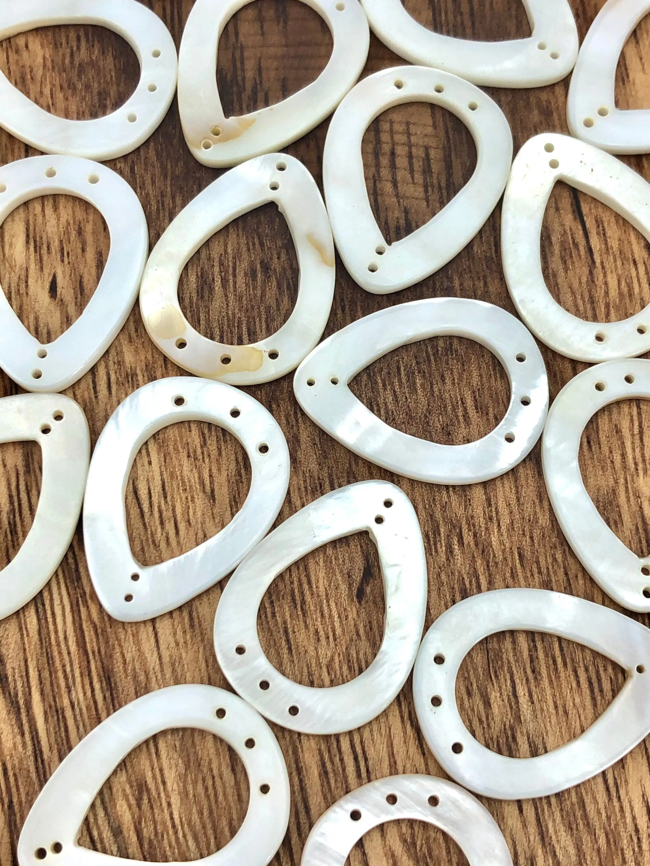 White South Sea Mother Of Pearl Beads Sku#M582