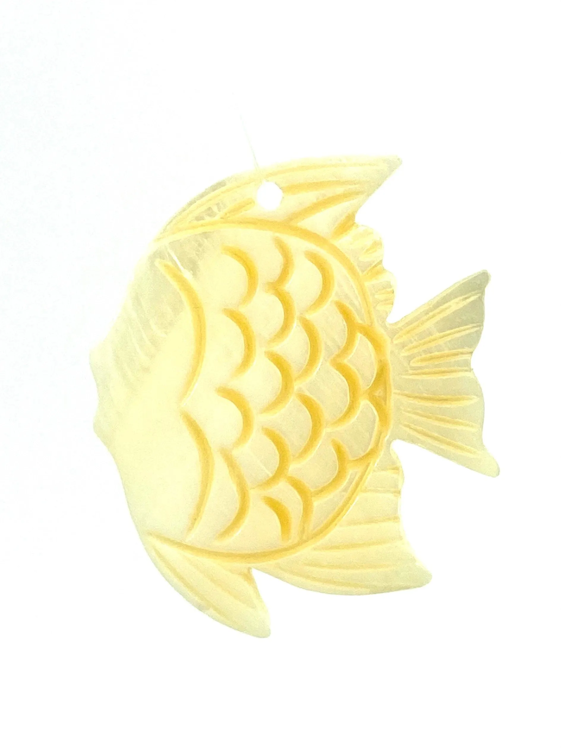 White South Sea Mother Of Pearl Fish Beads, Sku#M260