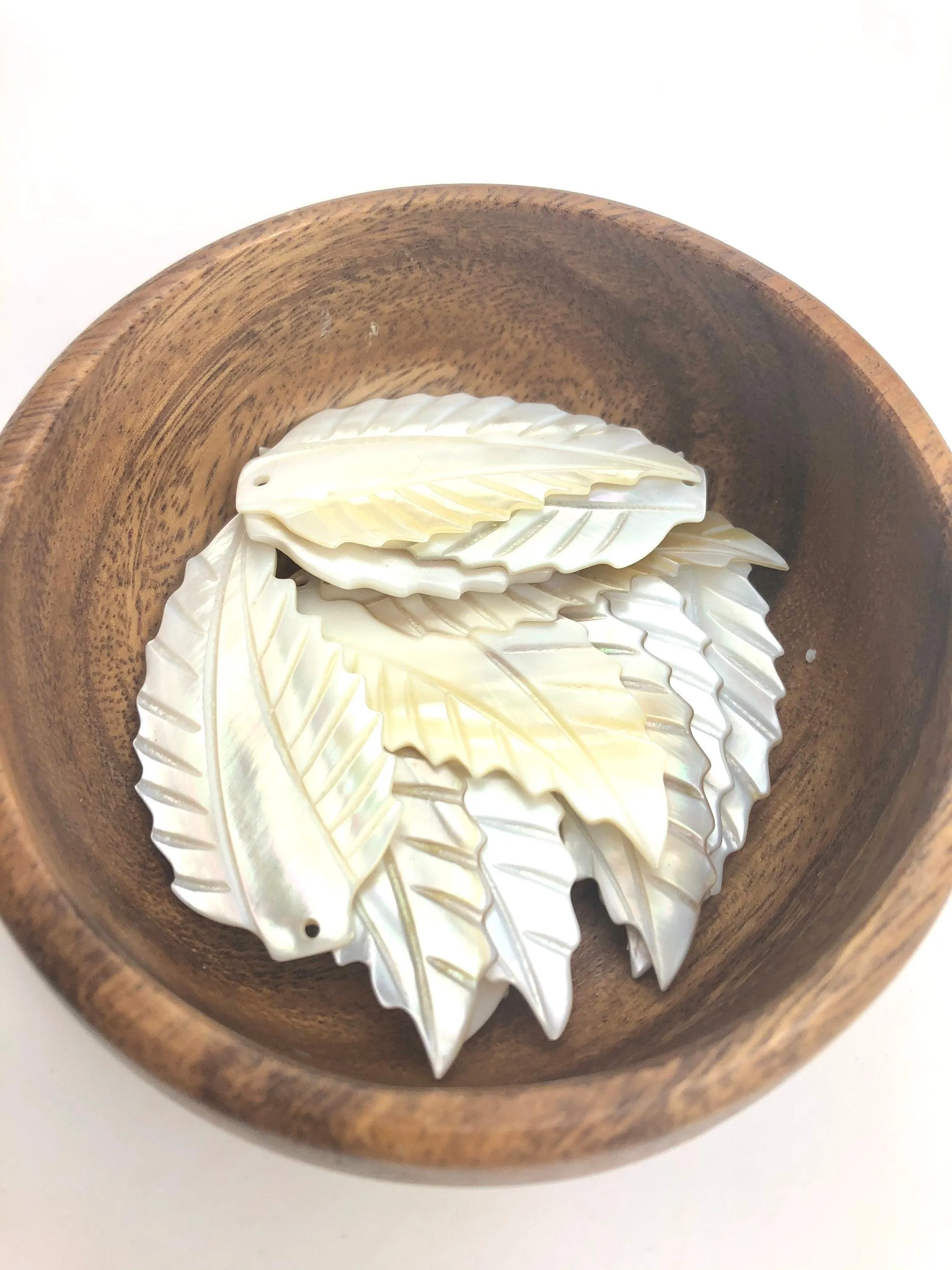 White South Sea Mother Of Pearl Leaf #6 Sku#M283