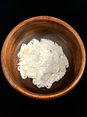 White South Sea Mother Of Pearl Leaf Sku#M221