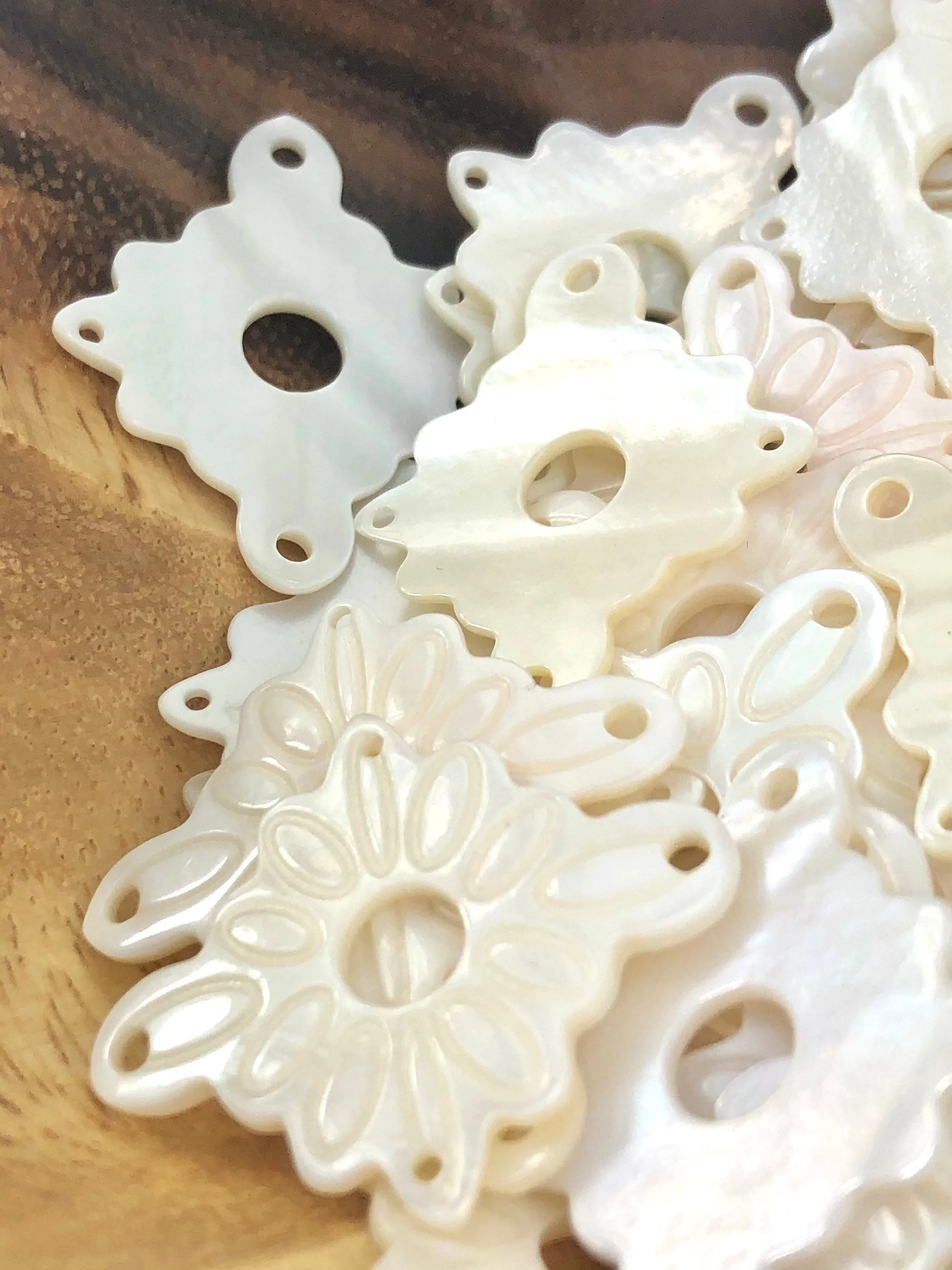 White South Sea Mother Of Pearl Star Sku#M594
