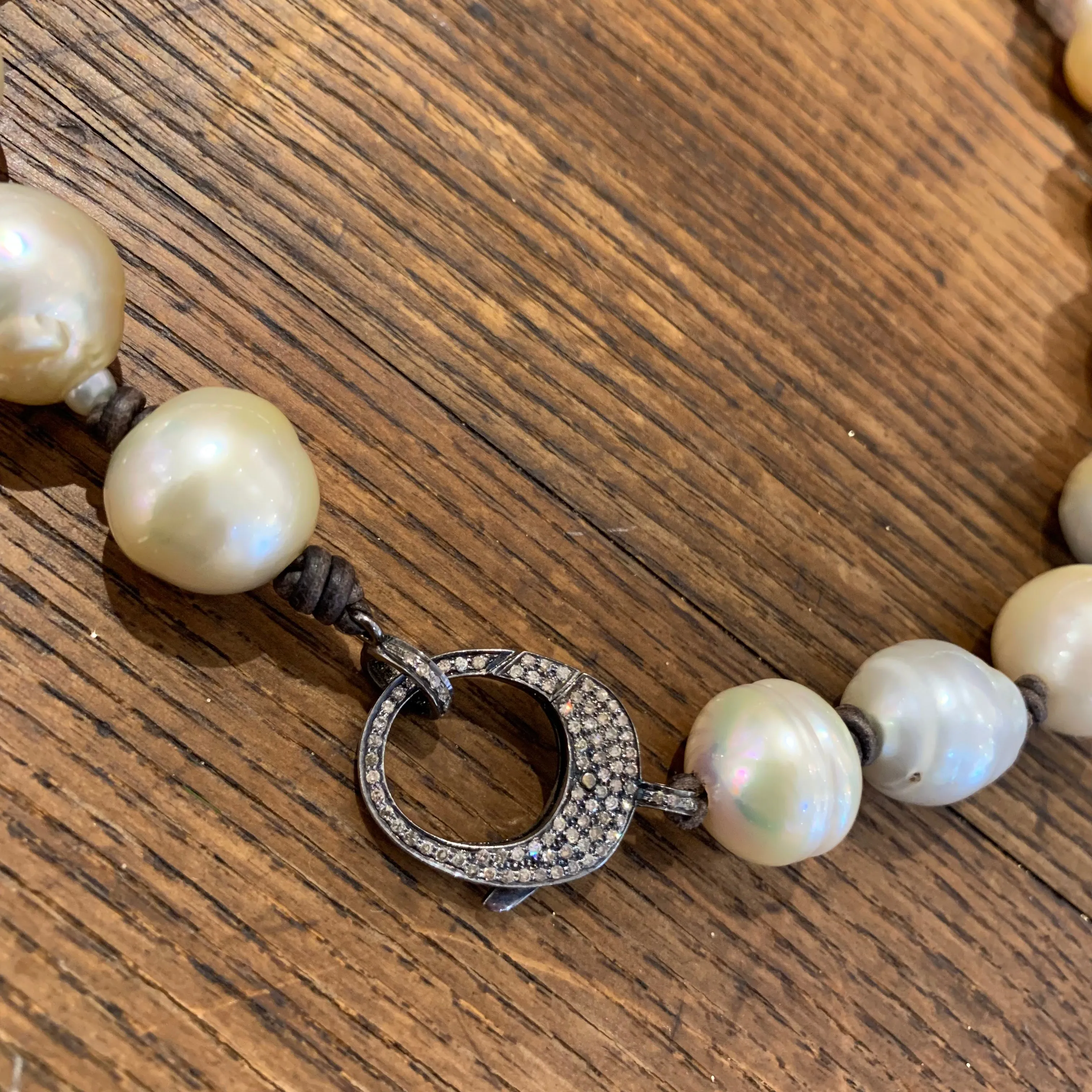 XL South Sea Pearls, Diamond Clasp Choker | 18”