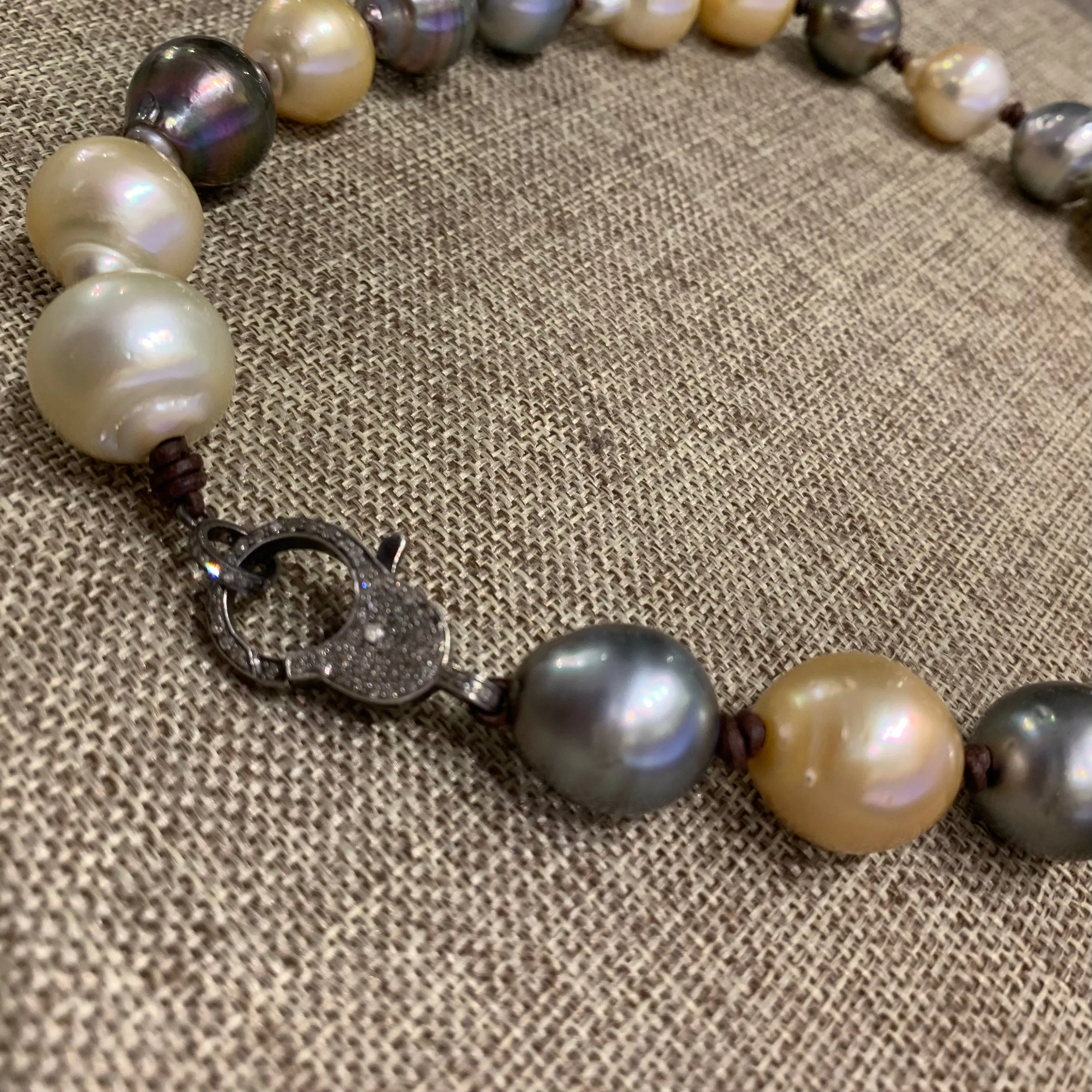 XL Tahitian & South Sea Pearls w/ Diamond Clasp 17''